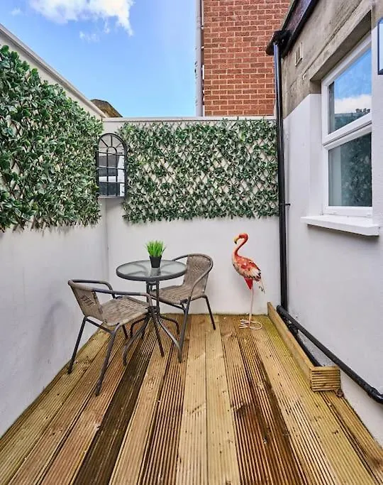 Holiday home Belfast Luxury Lets - Windsor Townhouse Villa