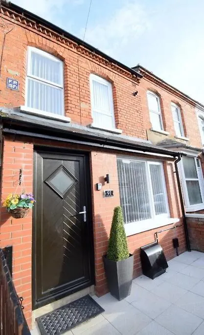 Belfast Luxury Lets - Windsor Townhouse Villa