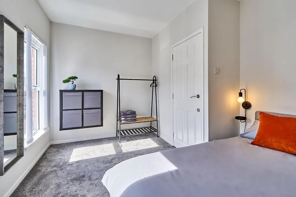 Belfast Luxury Lets - Windsor Townhouse Villa